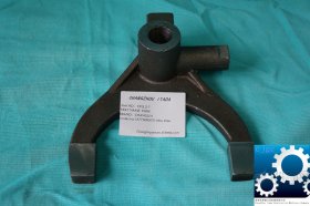 中國常林壓路機(jī)分動(dòng)箱使用的撥叉YZ1···